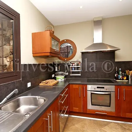 Villa Theoule-superieur Sleeps 6